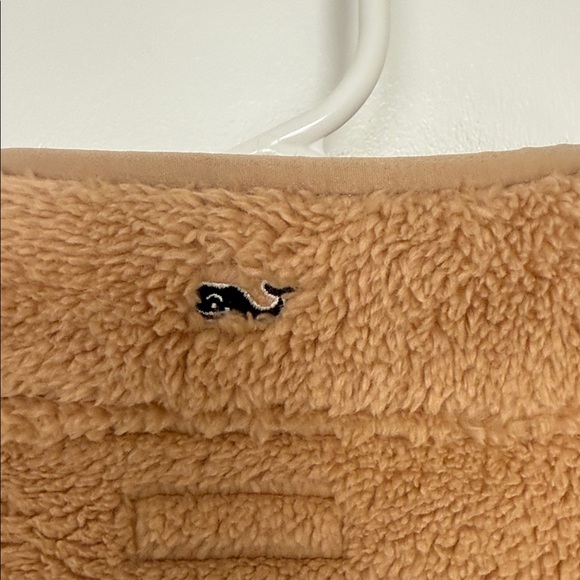 Vineyard Vines Tan Fleece quarter zip - Picture 10 of 16